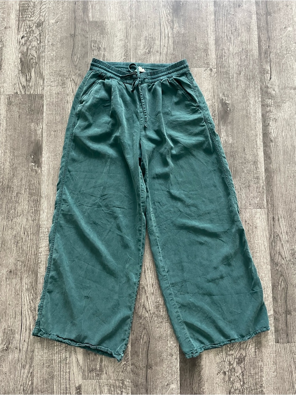 Aerie Casual Pants Green Size XS